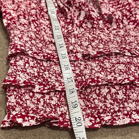 Tie-Front Floral Blouse in Red and Cream - Picture 5 of 7